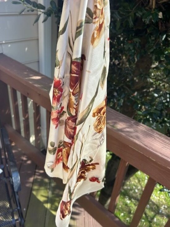 RALPH LAUREN 100% Silk Cream Floral SCARF - Picture 7 of 9